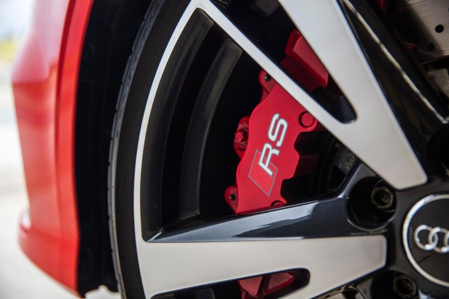 Колеса Audi RS3 Sedan (8V) 2017 года  (AU) (фото 34 из 37)